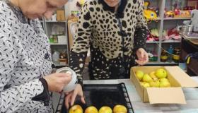 Осень - прекрасное время года, которое ассоциируется с "Дарами осени", то есть богатым урожаем овощей, фруктов, орехов, грибов, а также красивыми природными материалами